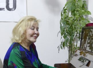 ÇSG ÇO da ” Gülsin Onay’la müzikli söyleşi”